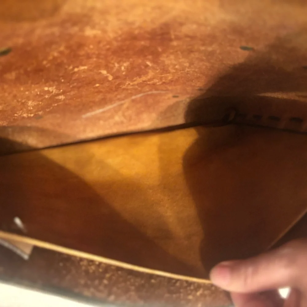 Vintage Leather Flap Over Gentlemen‘S Briefcase Inscribed GERALD B GRINDEY READ